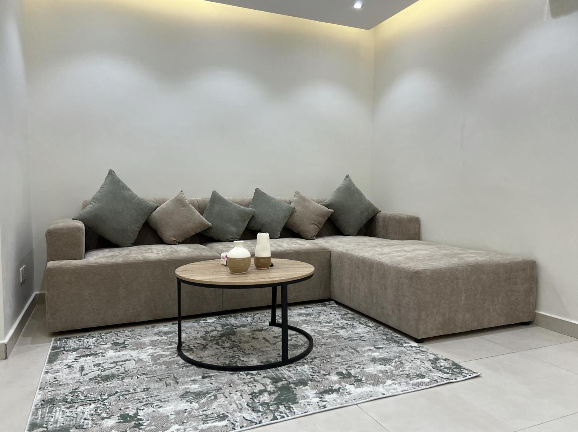Cozzzy * Riyadh